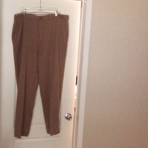 Haggar Men Regular Fits Formal Dress Slack Boho Pants Size (40 X 32)